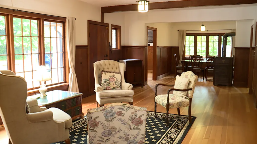 St. Andrews Lodge restoration in Qualicum Beach to be celebrated this weekend