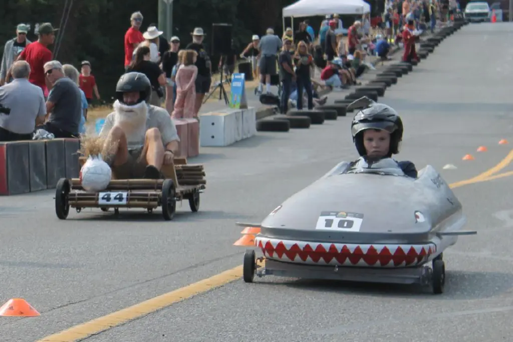 Racers hit the street at 5th annual Hub City Soapbox Derby