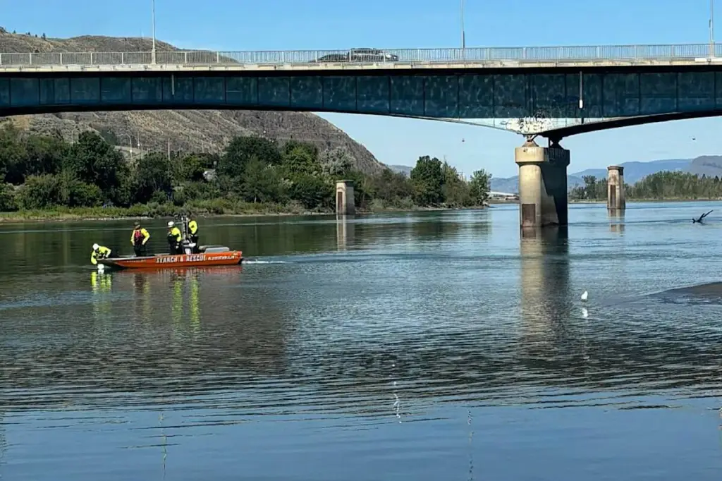 Vernon crews helping in Kamloops river search for missing person