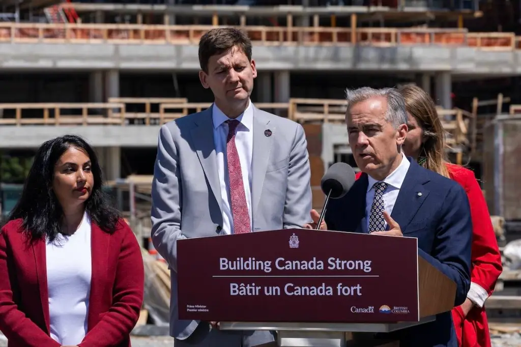 B.C., feds agree to keep North Coast tanker ban, but still clear way for new pipeline