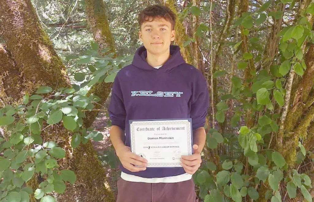 Cowichan’s Damen Marinakis awarded Canada’s largest undergraduate scholarship