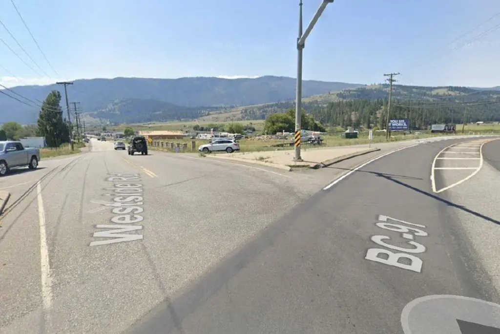 North end of Westside Road reopens amid Vernon’s Bradley Creek wildfire