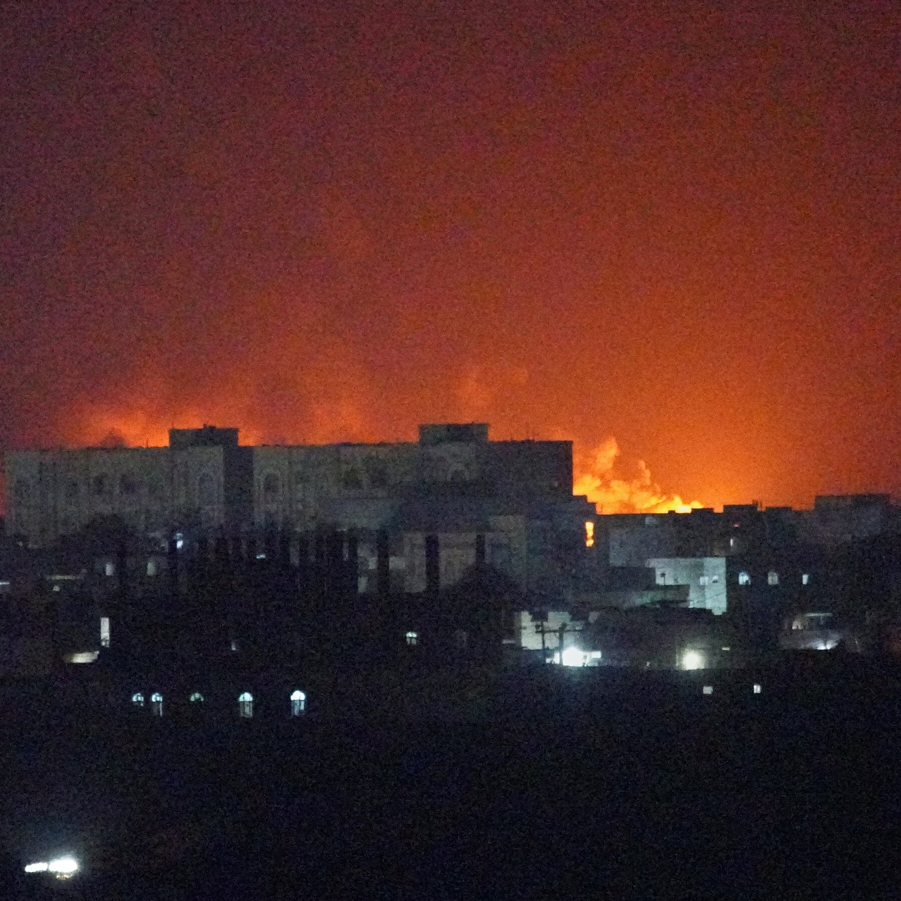 Houthis Claim Strike on Saudi Vessel as Red Sea Violence Escalates